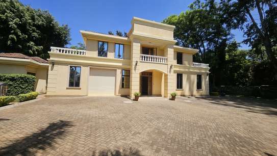 5 Bed House with En Suite in Runda image 10