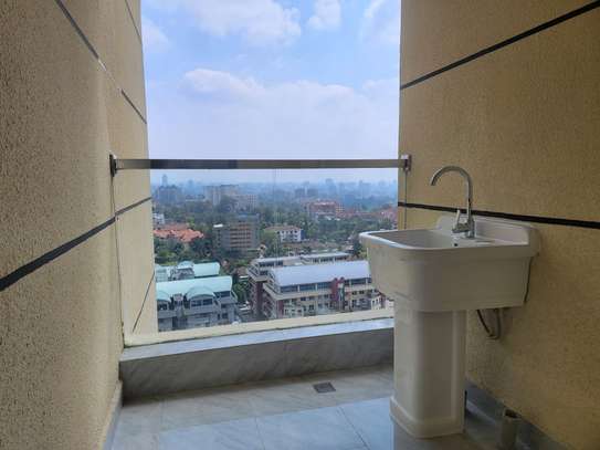 2 Bed Apartment with En Suite in Kilimani image 10