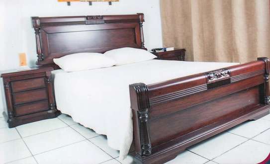 King Size Mahogany wood Beds, bedsides and dressers image 13
