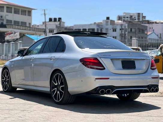 Mercedes Benz C200 AMG image 12