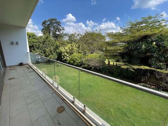 Serviced 3 Bed Apartment with En Suite in Westlands Area image 4
