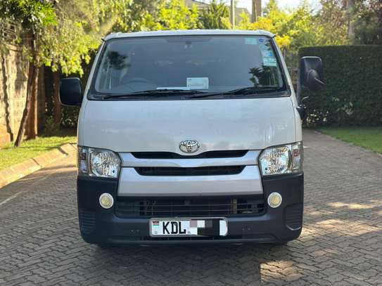 Toyota Hiace image 1