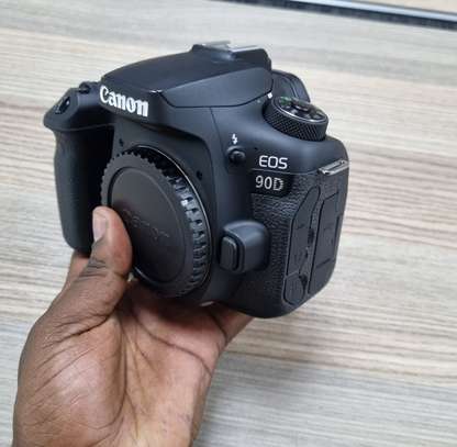 Canon EOS 90D DSLR (Body Only)1000 Shutter Count* image 1