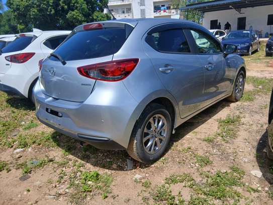 Mazda 2 2018 image 2