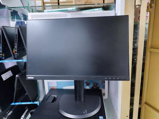Lenovo ThinkVision T22i-10 21.5 Inch FHD (1920 x 1080) LED Backlit LCD IPS Frameless Monitor image 1
