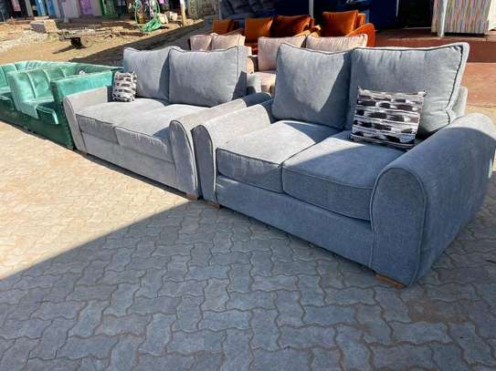 Light grey sofa set image 1