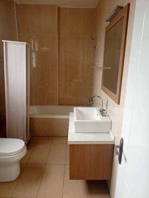 4 Bed Apartment with En Suite at Westland image 20