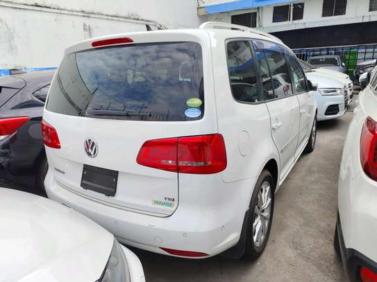 Volkswagen Touran 2016 TSI image 10