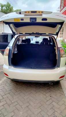 Toyota Harrier pearl white used image 4