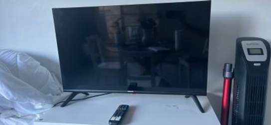 Hisence 32' inch Smart TV A4HAU image 2