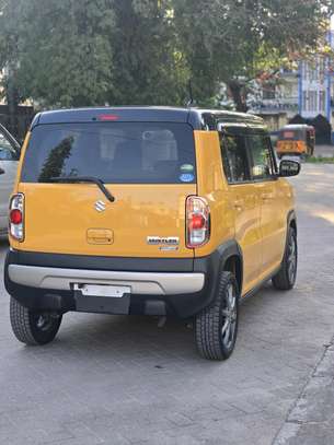 Suzuki hustler image 3