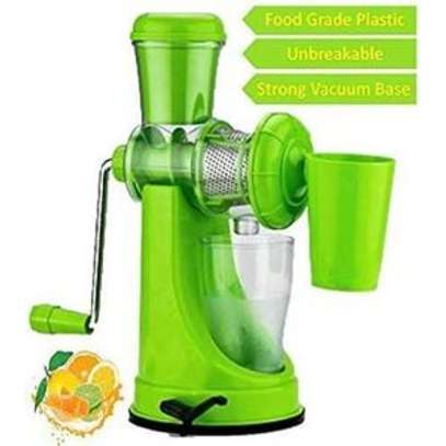 Signature Manual Jumbo Juicer For Fruit & Vegetable With Vacuum Base image 2