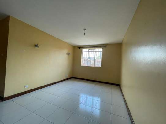 4 Bed Apartment with Balcony in Kilimani image 3