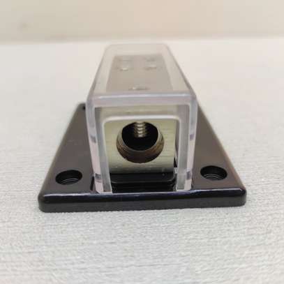 1 in 4 out Way Power Distribution Block image 2