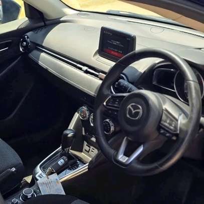 Mazda Demio petrol image 4