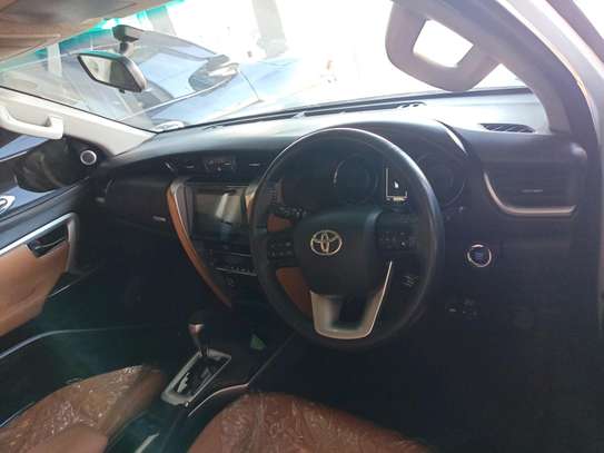 Toyota Fortuner 2.8l 2016 facelift 2022 image 2