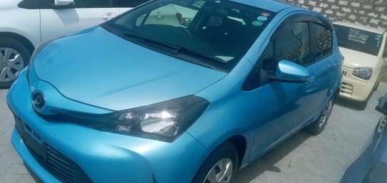 Toyota vitz image 2