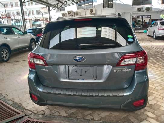 Subaru outback grey on sale image 1