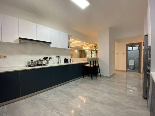 Serviced 4 Bed Apartment with En Suite in Kileleshwa image 5