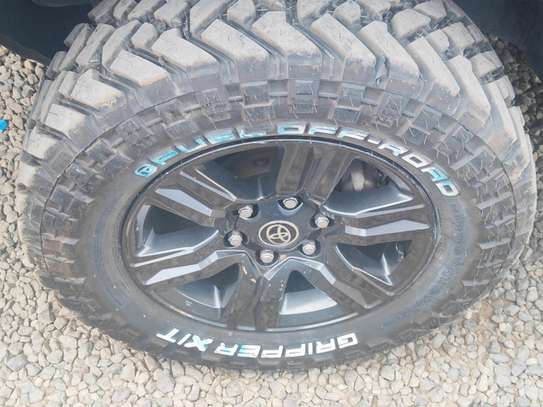 2020 TOYOTA HILUX. Diesel, Automatic, Low mileage, Ex JAPAN image 12