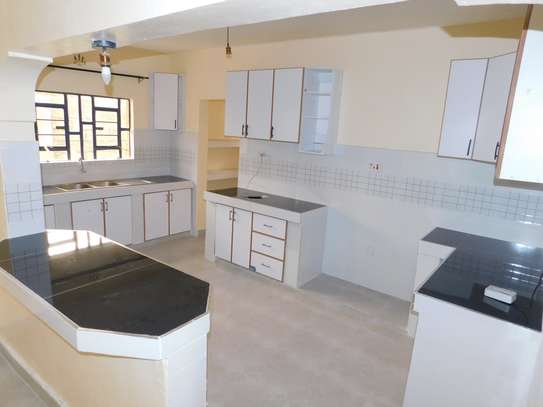 3 Bed House with En Suite at Acacia image 7