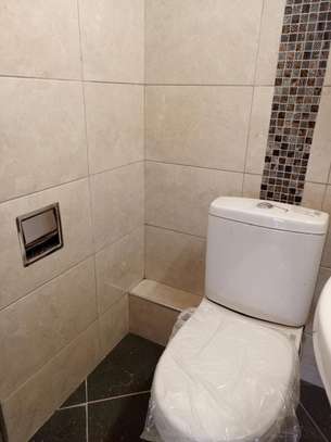 2 Bed House with En Suite at Windyridge image 4