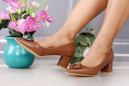 Latest comfy official Heels image 1