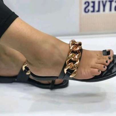 Ladies sandals image 3