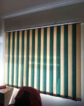 NEW ATTRACTIVE OFFICE BLINDS image 9