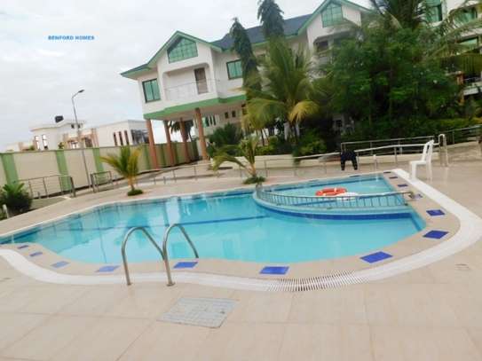 Serviced 4 Bed Apartment with En Suite in Nyali Area image 1