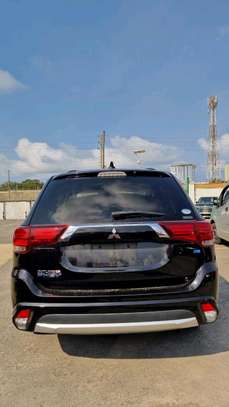 Mitsubishi outlander hybrid sunroof image 5