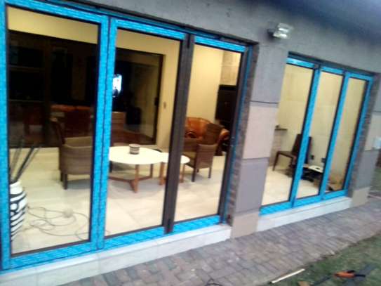 Emergency Locksmith | Emergency Glass Repairs.Get in contact with us. image 3