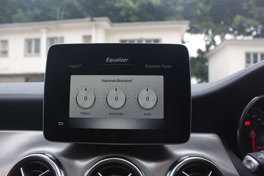 Mercedes Benz GLA 250 4matic  Harman Kardon 2019 60,000 Kms image 4