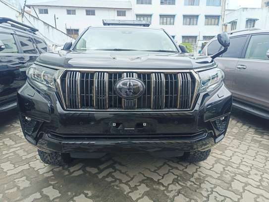 Toyota land Cruiser Prado TX-L Diesel 2018 Black image 12