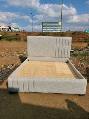 MODERN CHESTER BED 30-34K image 10