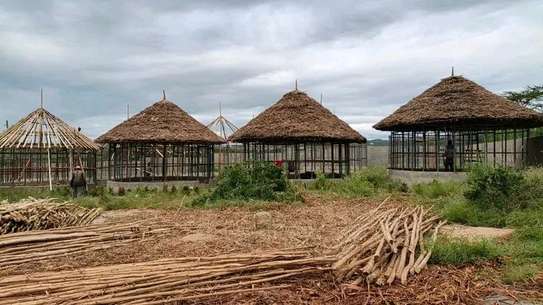 Natural Thatch Gazebo Wooden Poles Spacious Shade image 4