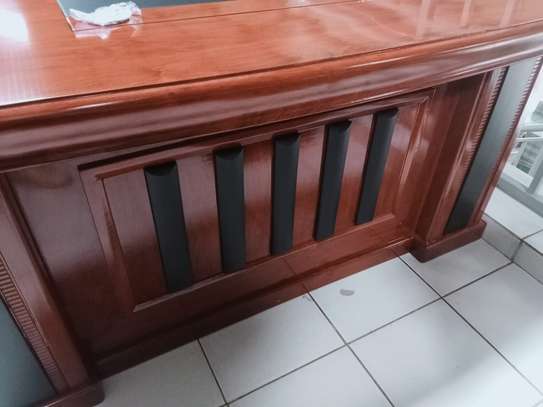 Office Tables; 1600MM executive office L-shaped desk image 7