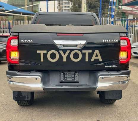 2021 Toyota Hilux image 6
