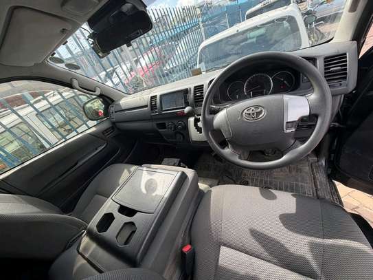 Toyota Hiace 7l highroof 2019 1KD image 3
