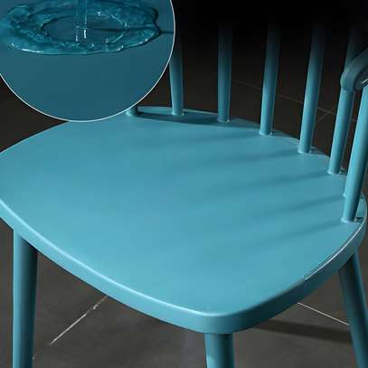 Dining Chairs: Modern Style Plastic Dining Chair image 5