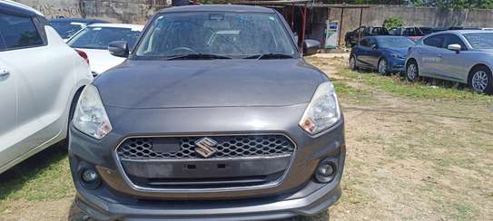 Suzuki Swift 2018 grey image 12