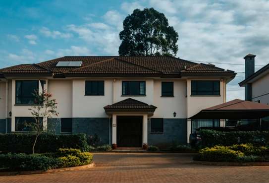 5 Bed Townhouse with En Suite at Runda Road image 2