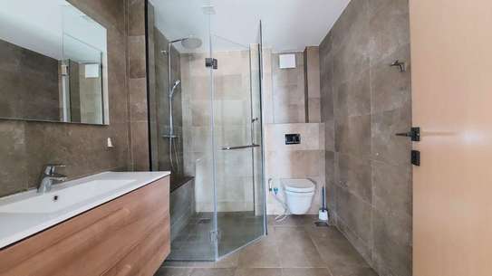 2 Bed Apartment with En Suite in Kilimani image 6
