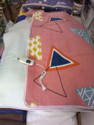 Light pink Electric Heated Blanket 120 by 150cm image 6