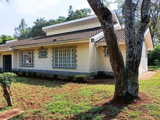 4 Bed House with En Suite at Rosslyn image 1