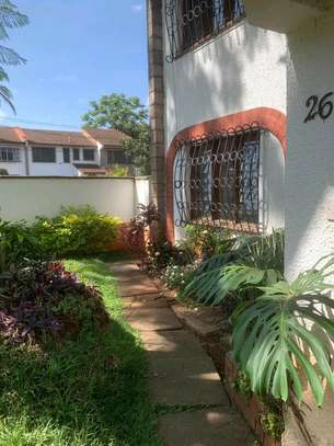 4 bedroom with a Dsq town house for sale in kilimani image 9