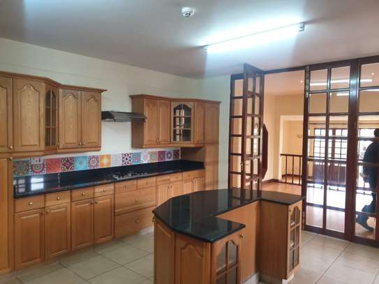 3 Bed Apartment with Swimming Pool in Kileleshwa image 7