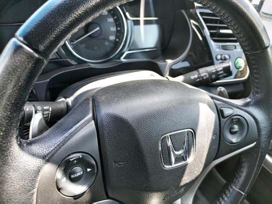 Honda Grace hybrid image 2
