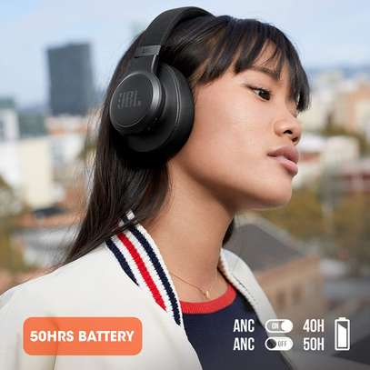 JBL Live 660NC - Wireless Over-Ear ANC Headphones image 6