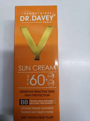 Dr. Davey Lightweight Sunscreen Suncream UVA/UVB SPF 60 image 2
